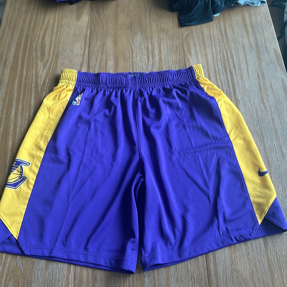 Lakers Nike Dri-Fi shorts - NWOT - size XL